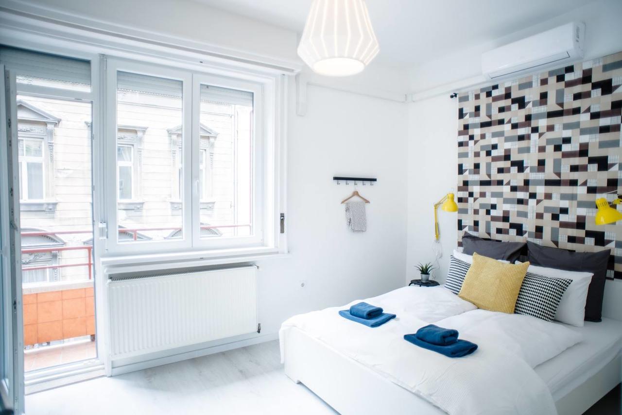 Central New Home With 3 Bedrooms, A/C And Balcony 부다페스트 외부 사진