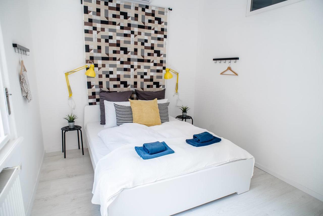 Central New Home With 3 Bedrooms, A/C And Balcony 부다페스트 외부 사진